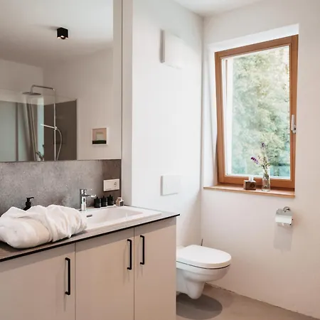 Pureswohnen Apartament *